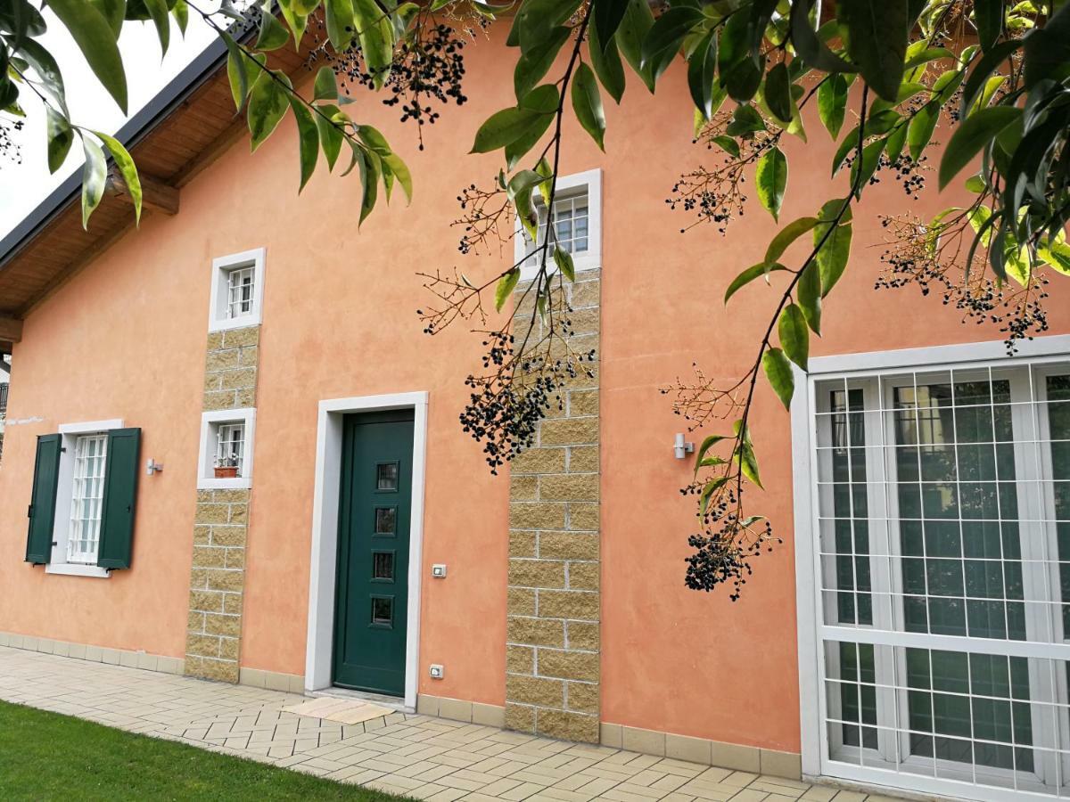 Casa Vacanze Stefy Пескантіна Екстер'єр фото